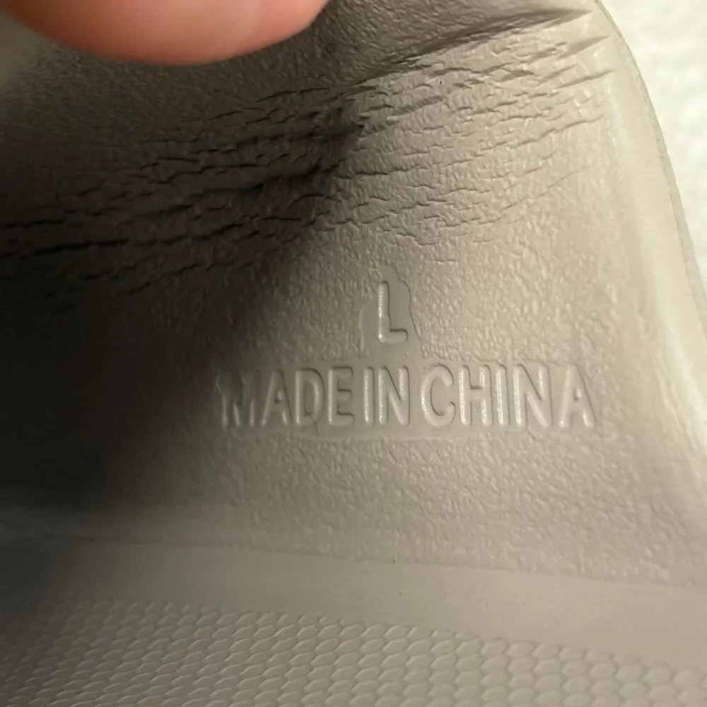 BYLT Basics Haus Cozy Lounge Slide Sandals Rubber Cream Mens Large ( US 11 )